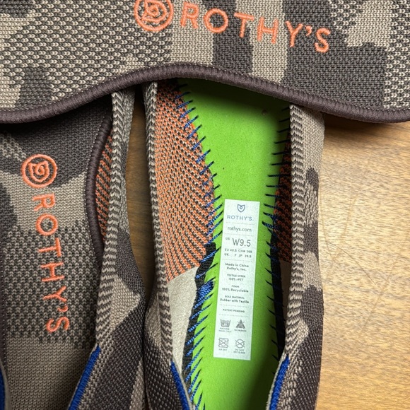 Rothy's Camouflage Flats in Taupe/Gray and Orange size 9.5 - Picture 6 of 7